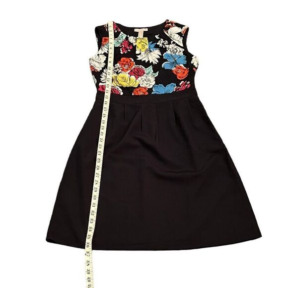Banana Republic Women’s Floral Fit And Flare Dress, Size 4, NWT - Picture 7 of 7